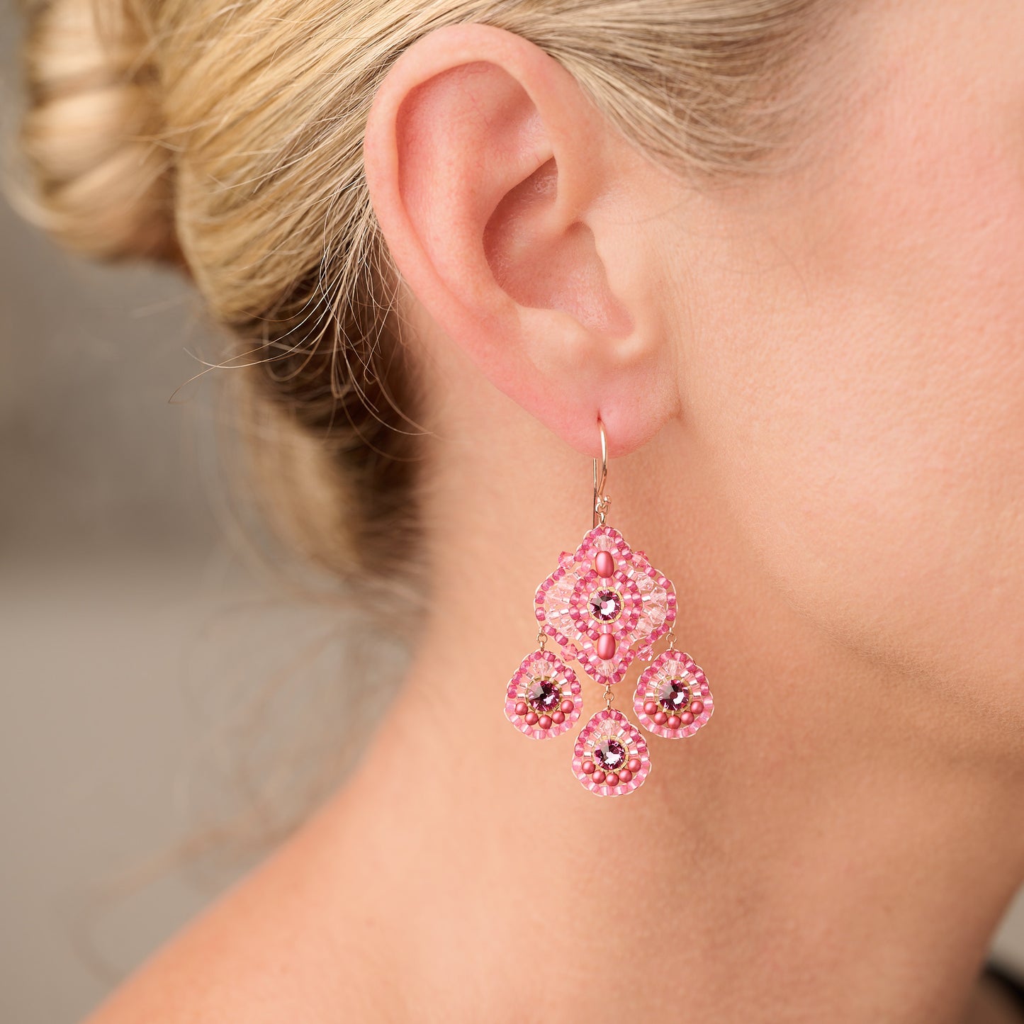 Chandeliers Mulberry Pink