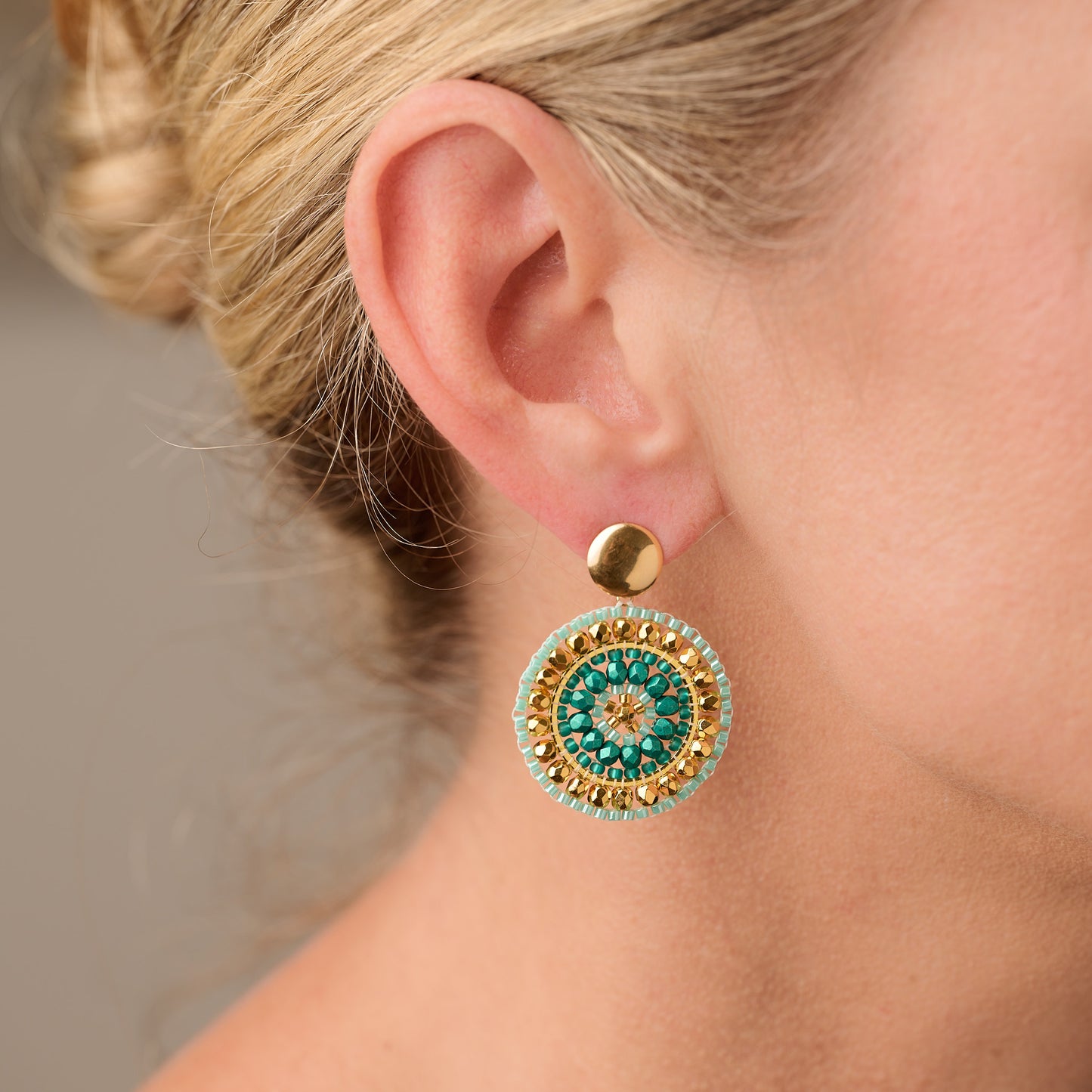 Radiant Circles Turquoise